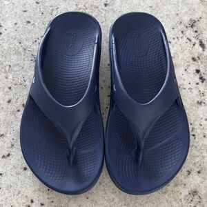 OOFOS Ooriginal Navy Sandals